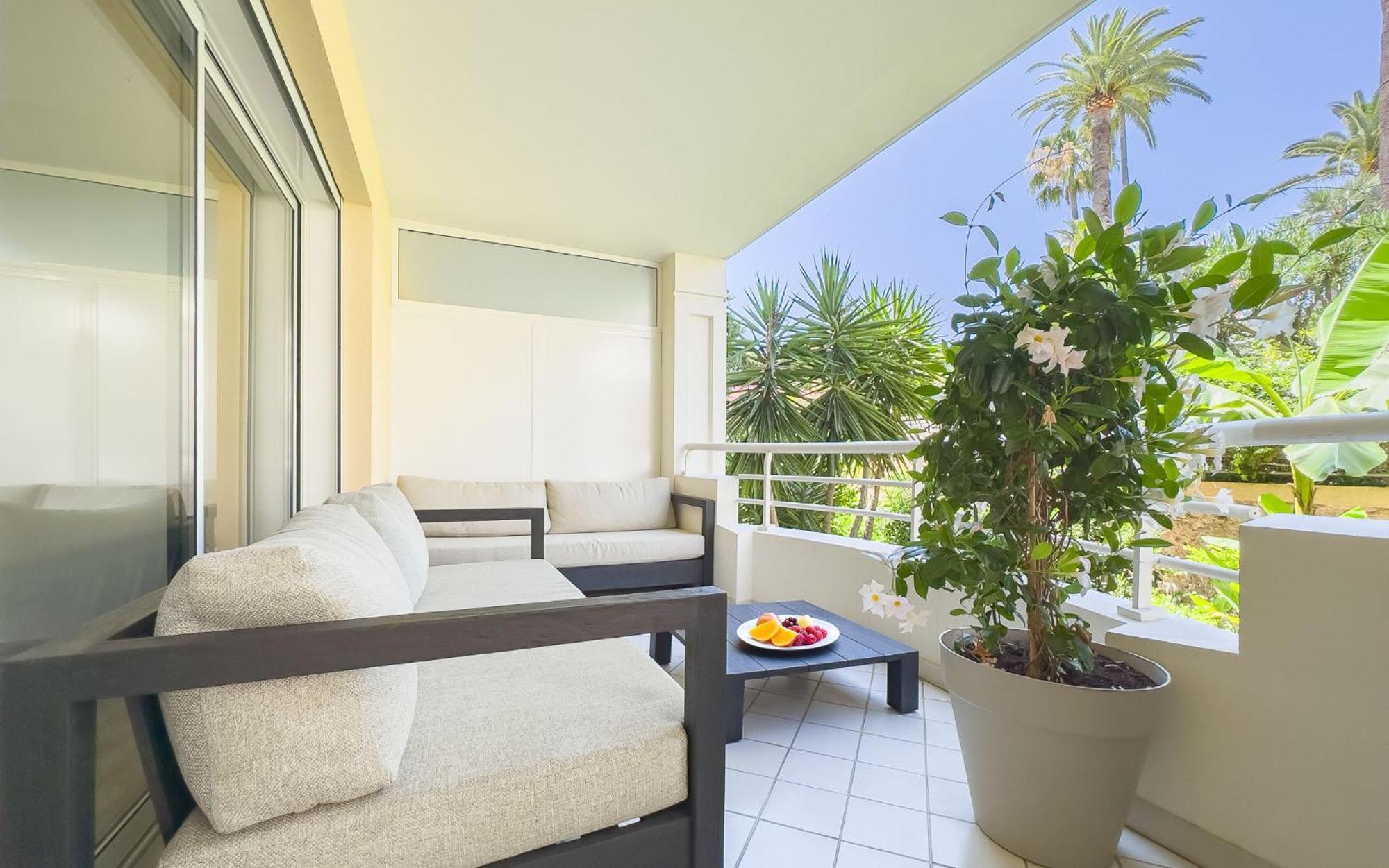 Le First By Winsome Destination Apartment Cannes Bagian luar foto