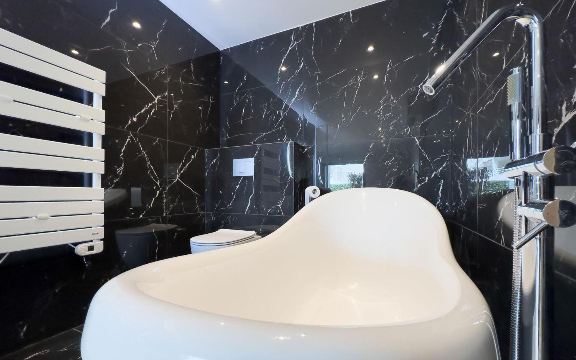 Le First By Winsome Destination Apartment Cannes Bagian luar foto